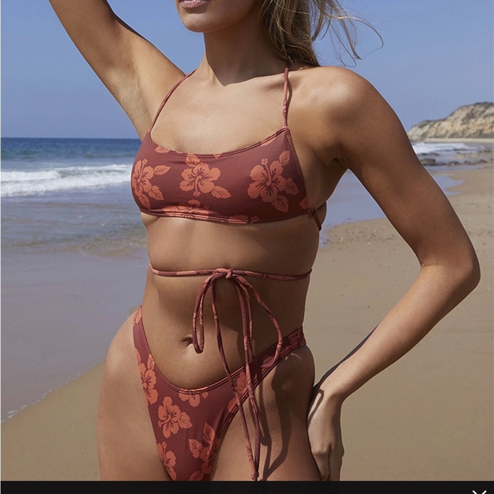 Pacsun blue hour brown hibiscus flower swim suit bottoms